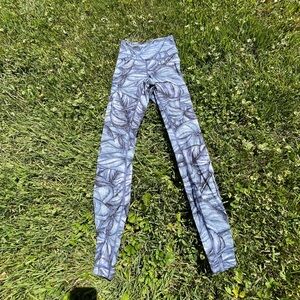 Lululemon: Blue Patterned  Leggings